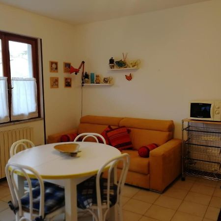 Ferienwohnung La Casa Dei Bebi Carrara Exterior foto